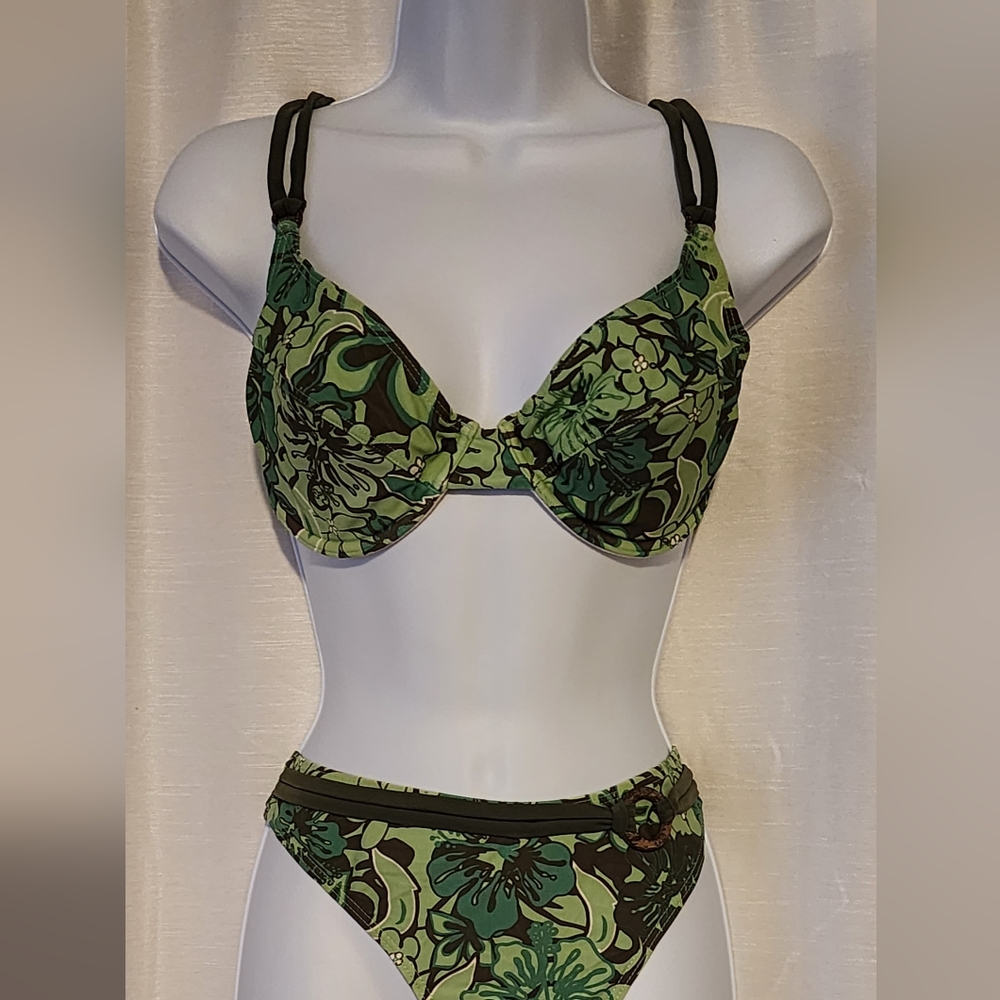 Green print bikini